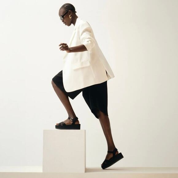 Rothy’s NWOT The Criss Cross Lightweight Wedge Platform Sandal in Black Size 9.5 - Picture 2 of 11